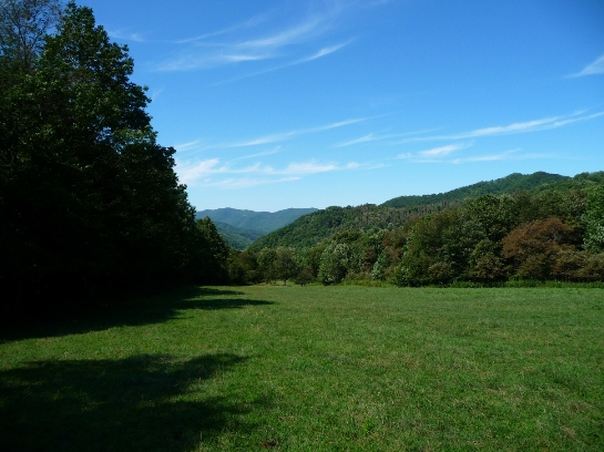 One of the many gorgeous vistas that one is treated to from the various high mountain pastures along the Overmountain Victory Trail