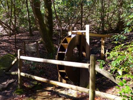 Water Wheel along the trail to Twin Falls